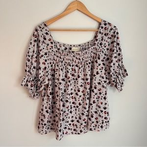 Square-neck Blouse